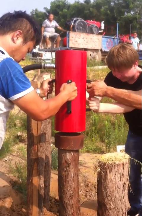 防汛氣動打樁機在搶險中的意義