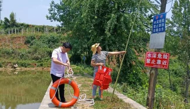 息烽縣溫泉鎮(zhèn)|開展防汛安全巡查 ，筑起汛期安全堡壘